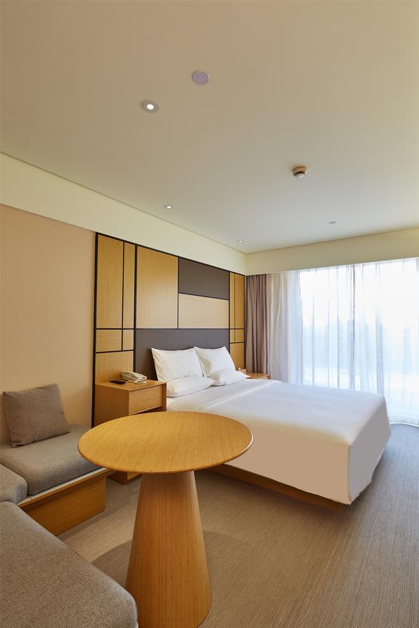 Ji Hotel Shanghai Guangda Liuzhou Road Exterior photo